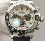 High Replica Rolex Daytona Men Silver Face Black Rubber Strap Black Bezel Watch 40 mm